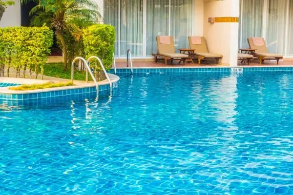 Pembuatan Kolam Renang